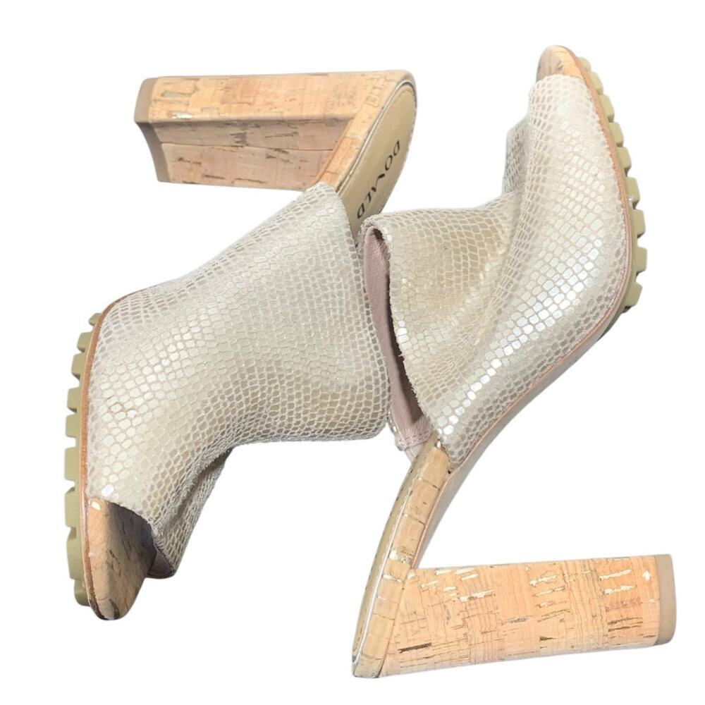 Donald Pliner Sukari-PM Slide Sandal Pebble Metalic Platino HEEL - Picture 3 of 9